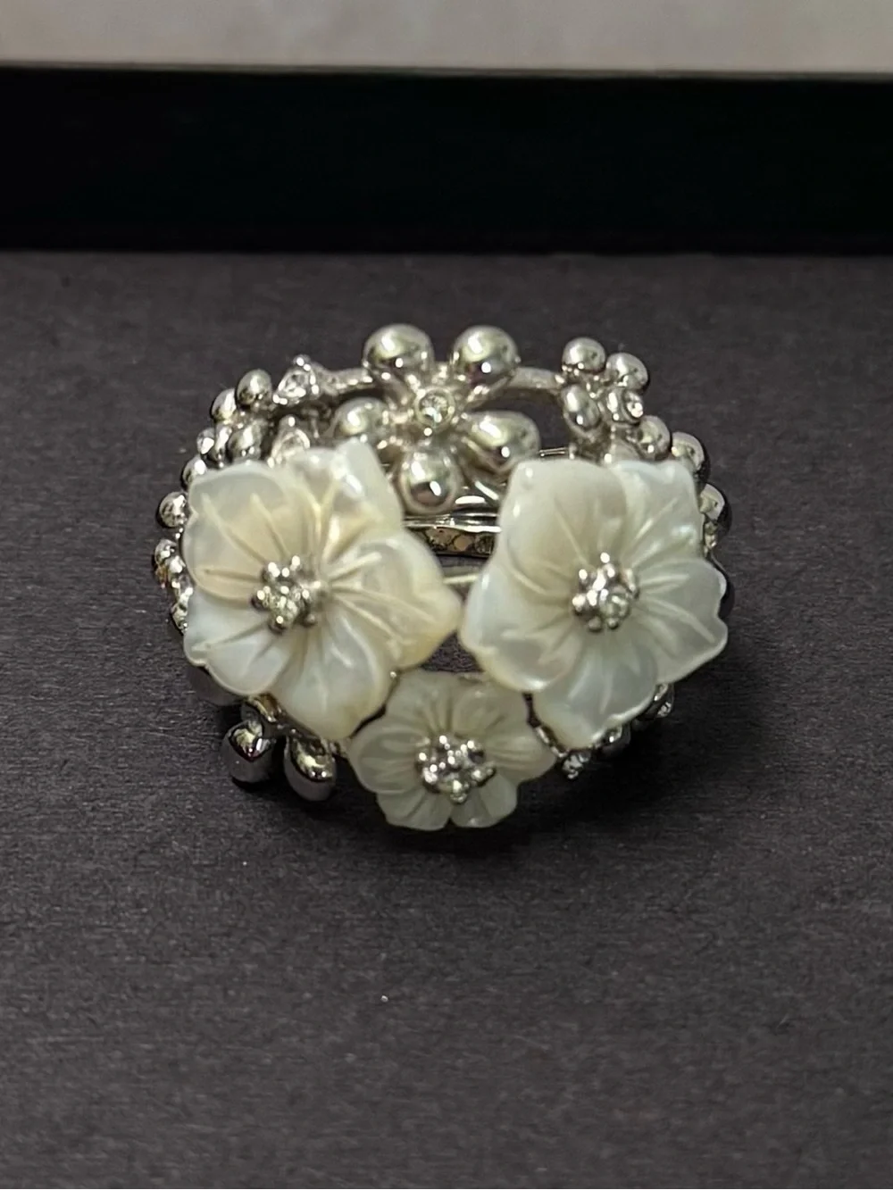 Floral Synthetic Mother-of-Pearl Cluster Ring - Size 8